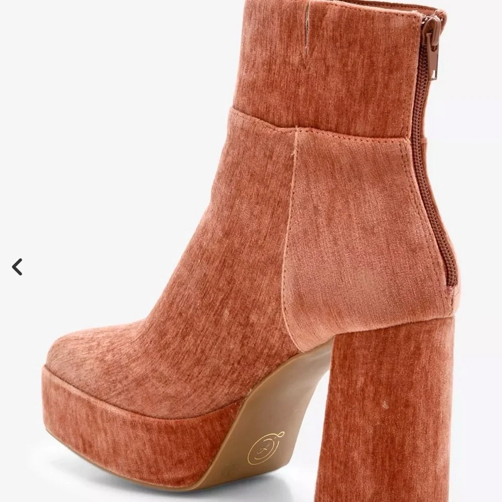 Nora Velvet Platform Ankle Boots - Rose